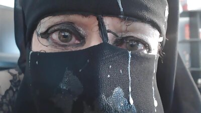 Vīram patīk skatīties, kā viņa sieva nodarbojas ar seksu ar melnādainu mīļāko un filmējas